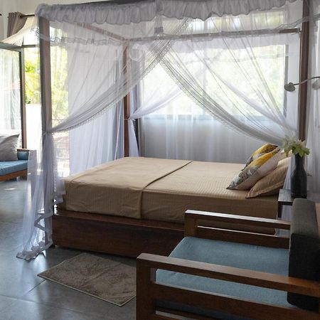 Srimany Bed & Breakfast Mirissa Ngoại thất bức ảnh