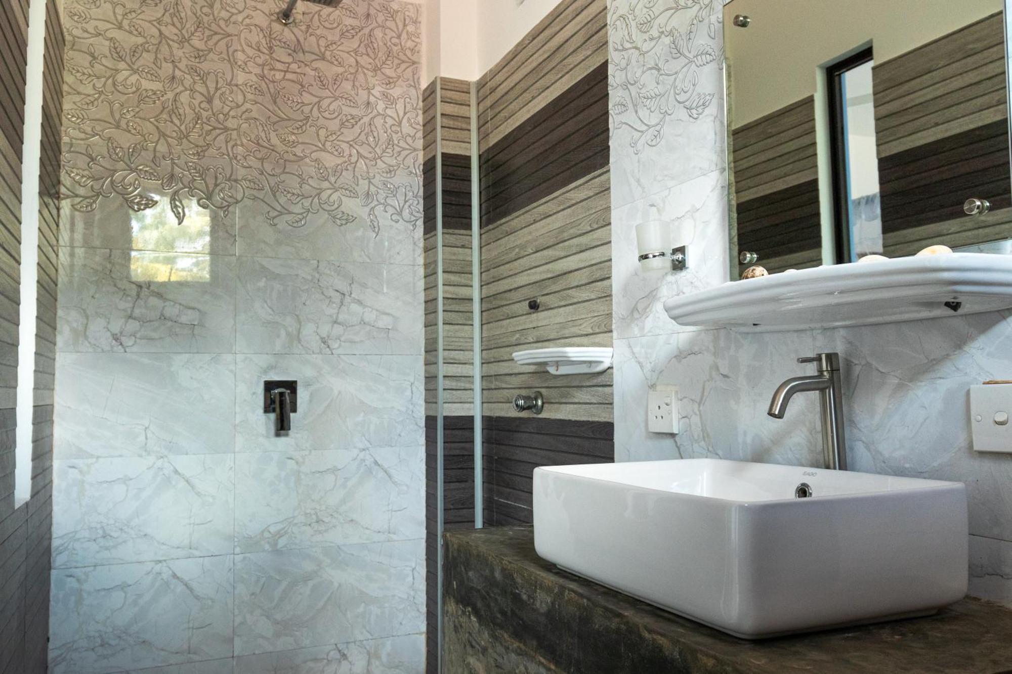 Srimany Bed & Breakfast Mirissa Ngoại thất bức ảnh