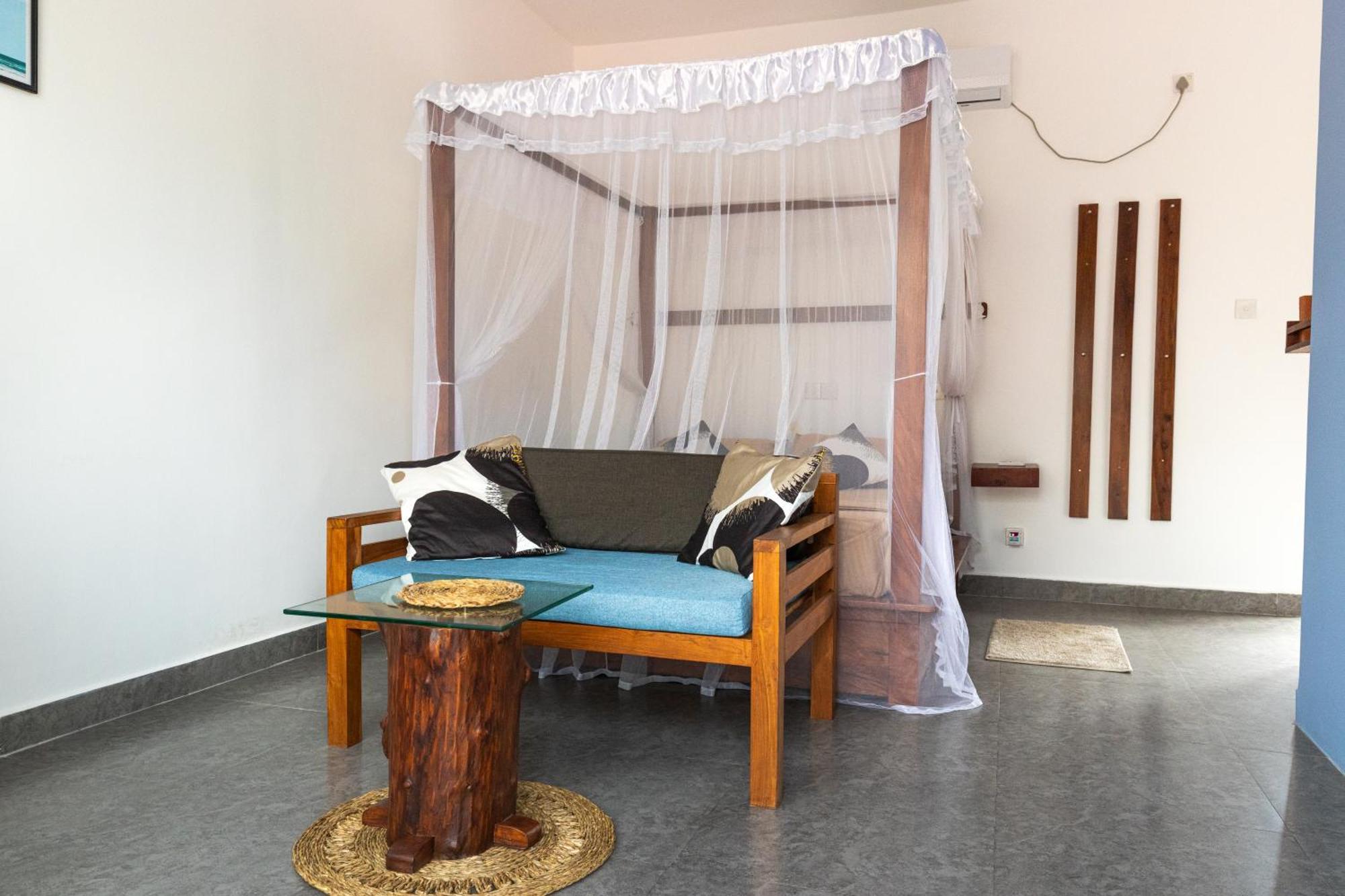 Srimany Bed & Breakfast Mirissa Ngoại thất bức ảnh