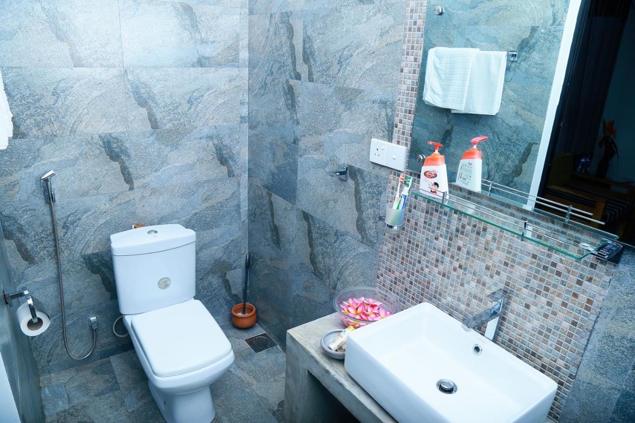 Srimany Bed & Breakfast Mirissa Ngoại thất bức ảnh