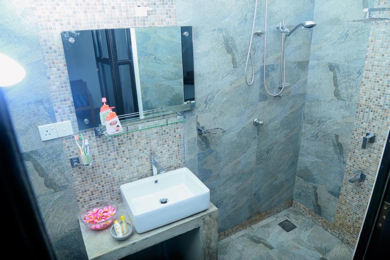 Srimany Bed & Breakfast Mirissa Ngoại thất bức ảnh